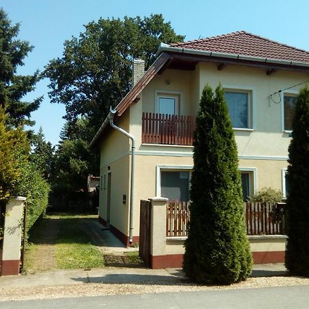 Eva Vendeghaz Guesthouse Hajdúszoboszló Dış mekan fotoğraf