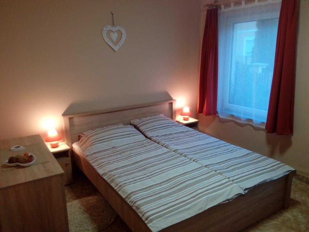 Eva Vendeghaz Guesthouse Hajdúszoboszló Dış mekan fotoğraf